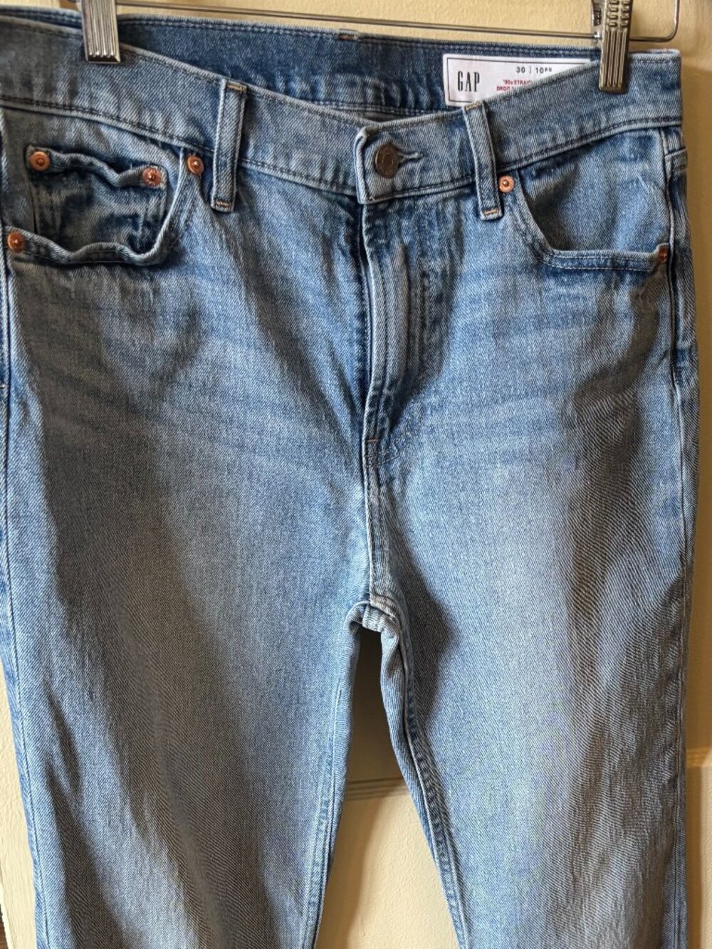 Gap High Rise 90s Straight Leg Jeans Light Wash EUC Size 30